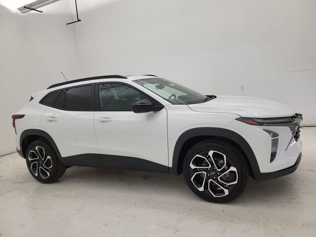 New 2026 Chevrolet Trax RS w/ Sunroof Package image 1
