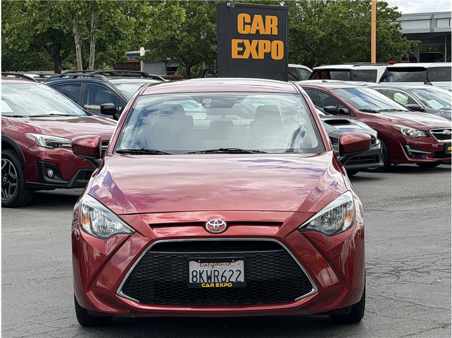 Used 2019 Toyota Yaris L FWD image 3