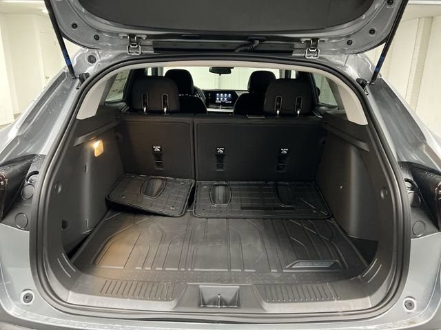 New 2026 Chevrolet Trax LS w/ LS Convenience Package FWD image 23