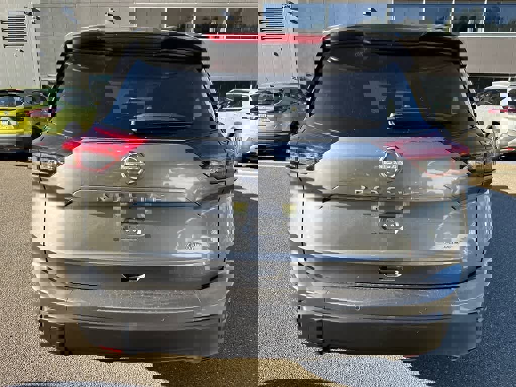 New 2026 Nissan Rogue SV image 5