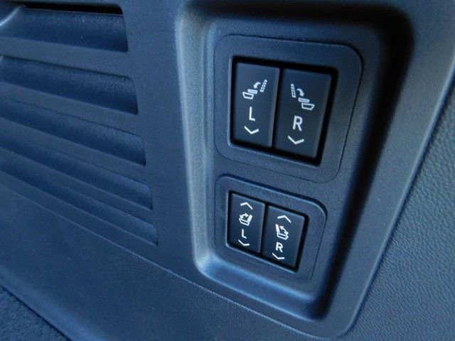 New 2026 Chevrolet Traverse RS w/ LPO, Illumination Package image 13