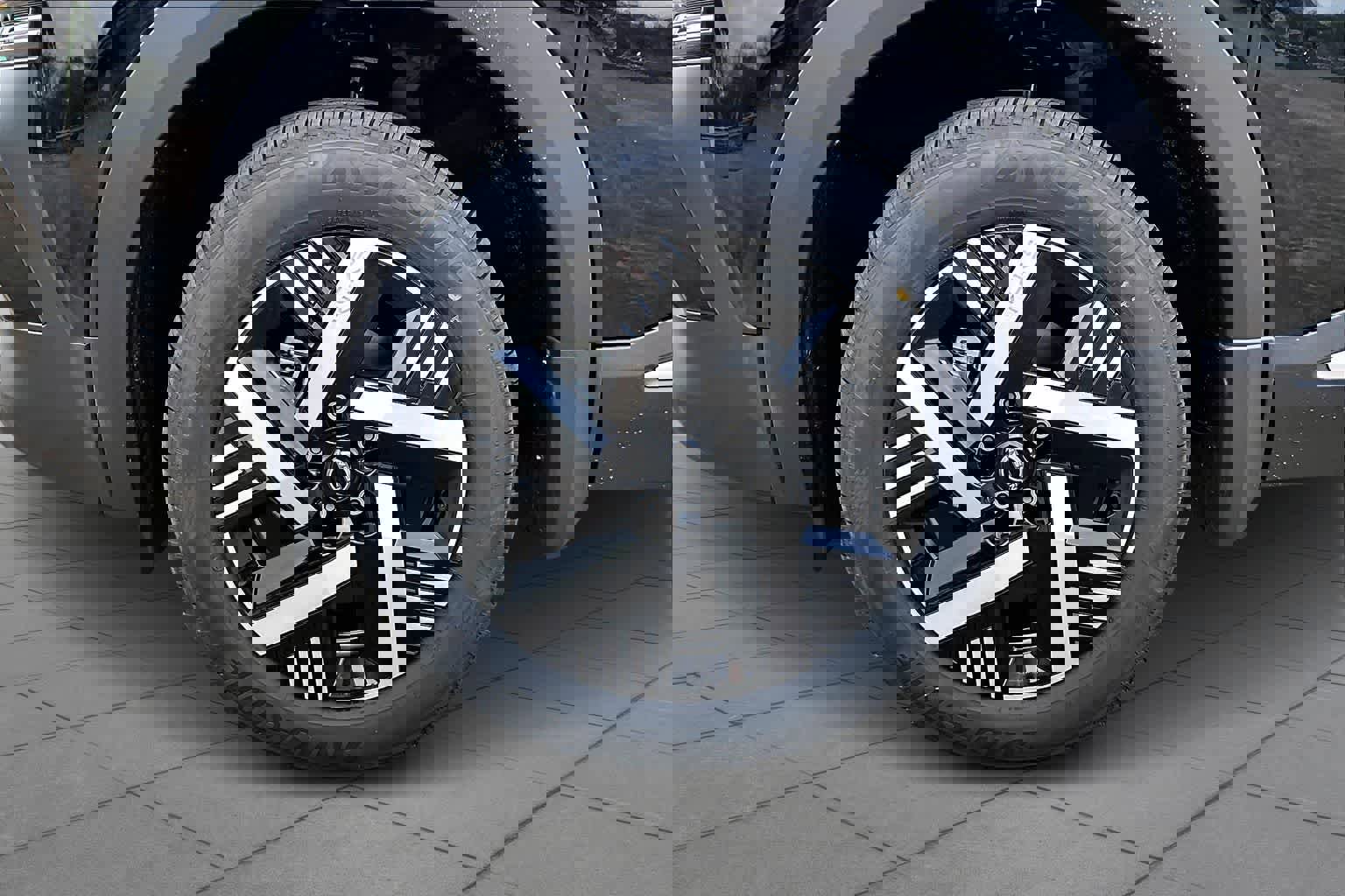 New 2026 Nissan Kicks SV w/ SV Premium Package FWD image 9