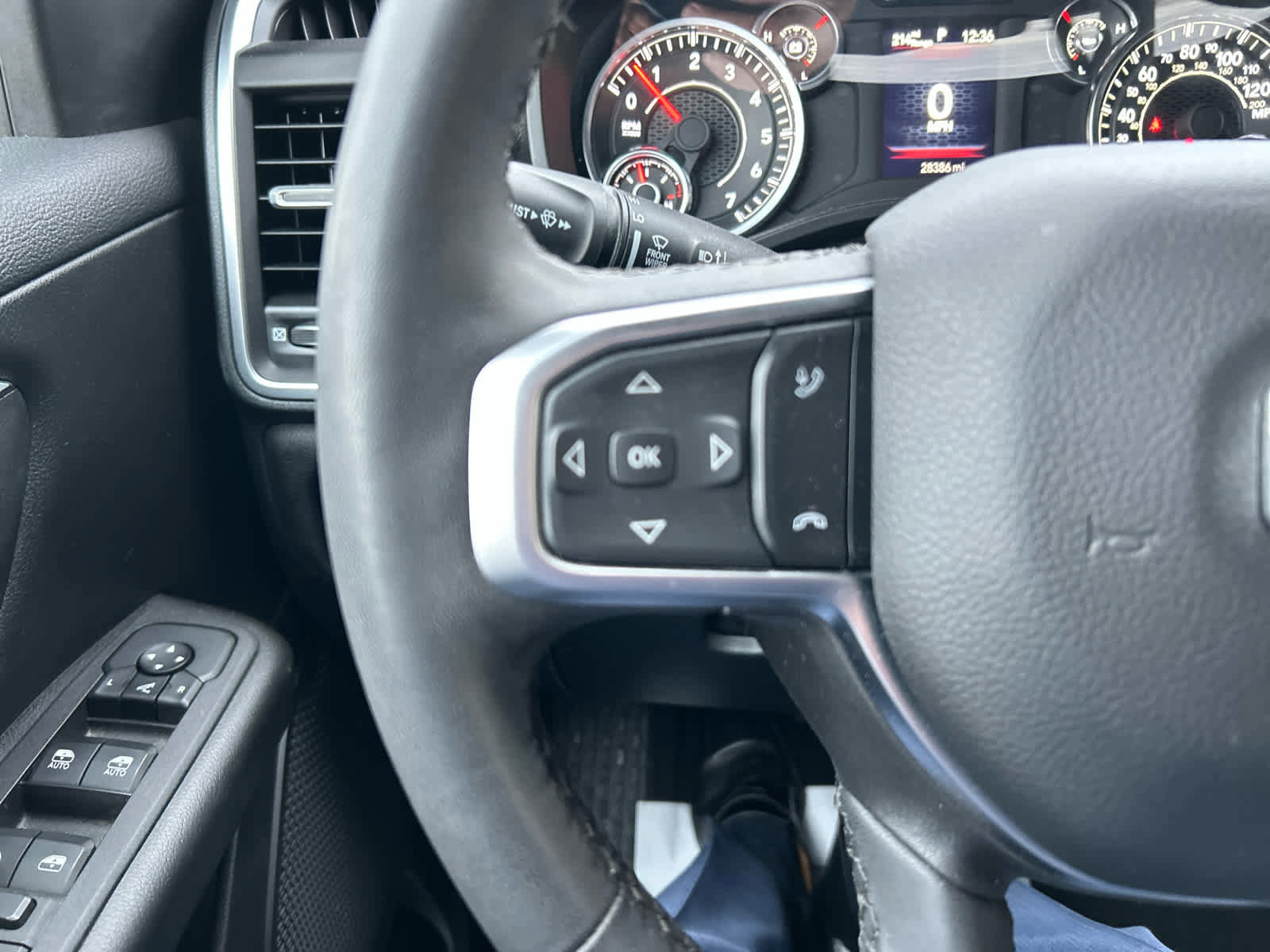 Used 2025 RAM 1500 Big Horn image 32