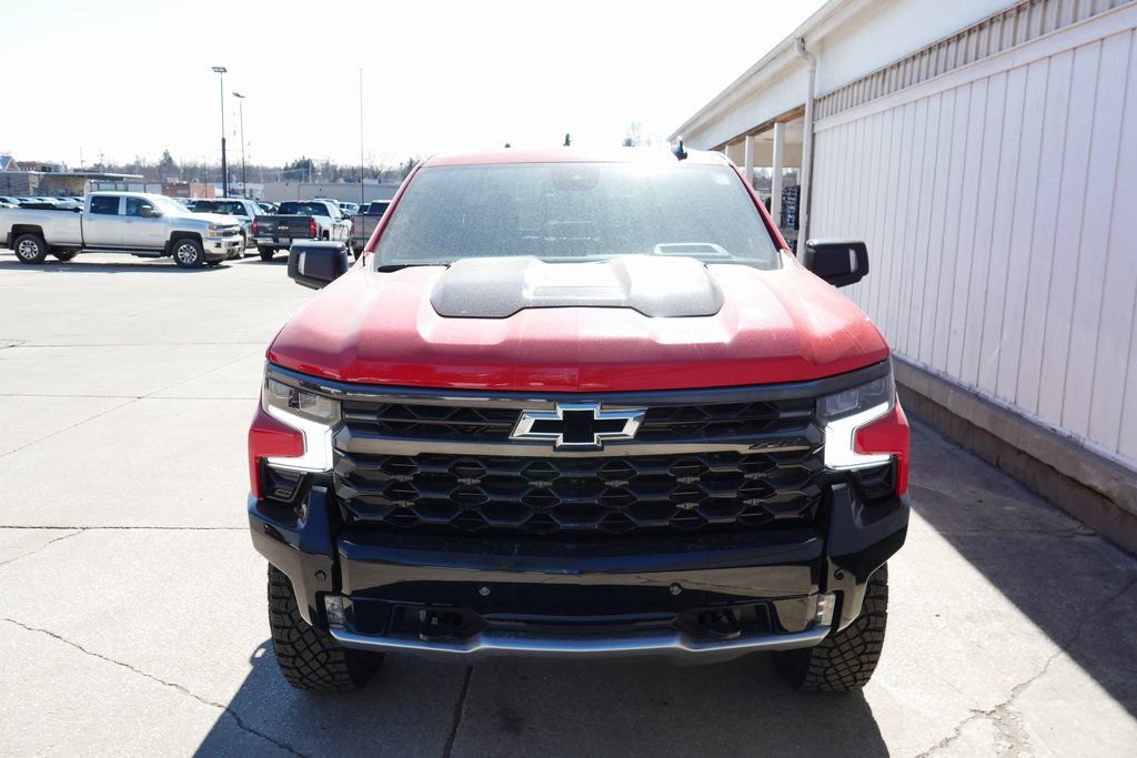 New 2026 Chevrolet Silverado 1500 ZR2 w/ Dark Appearance Package image 3