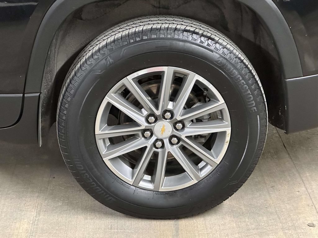 Certified 2023 Chevrolet Traverse LT w/ LPO, Floor Liner Package AWD/4WD image 12