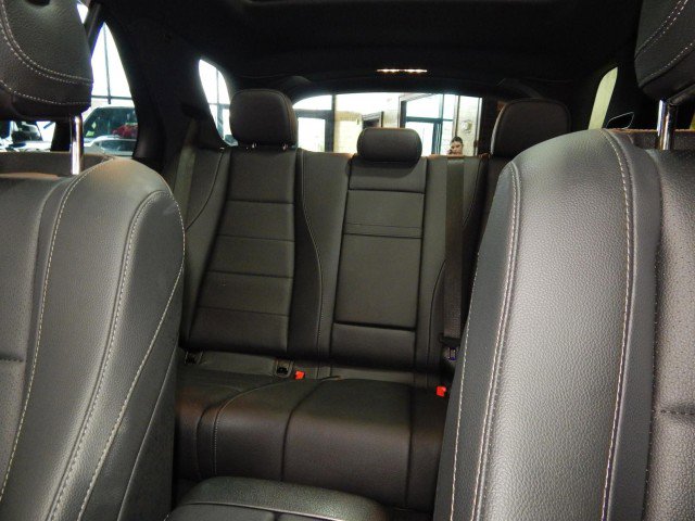 Used 2023 Mercedes-Benz GLE 450 GLE 450 AWD w/ AMG Line Exterior image 32