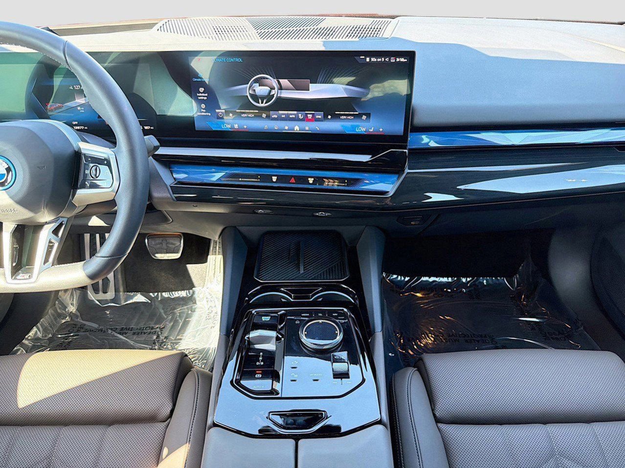 Certified 2025 BMW i5 M60 AWD/4WD image 18