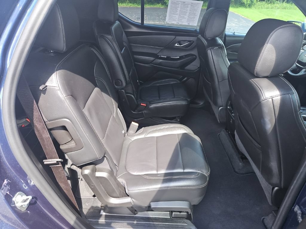 Used 2023 Chevrolet Traverse LT AWD/4WD image 30