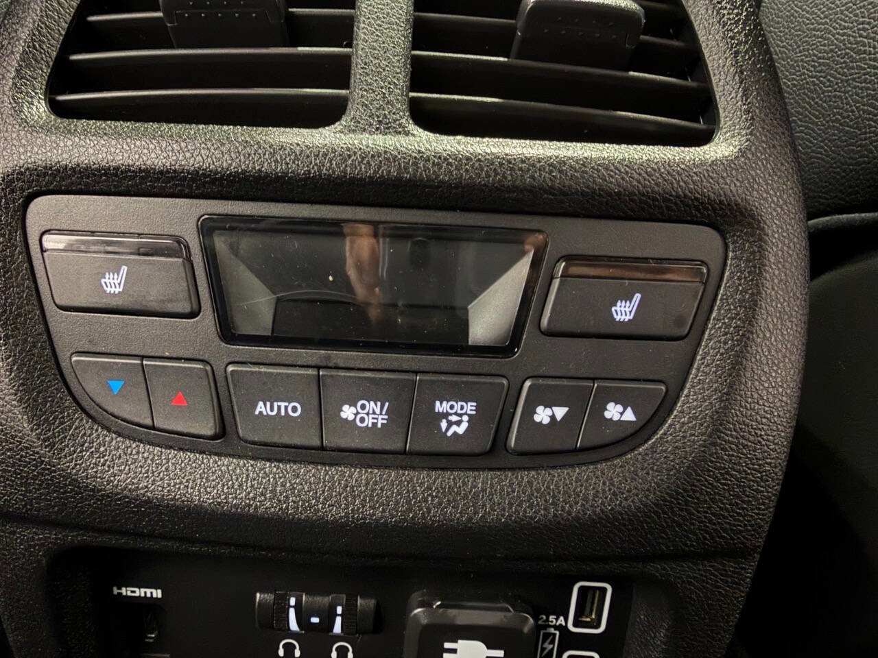 Used 2019 Honda Pilot Touring image 22