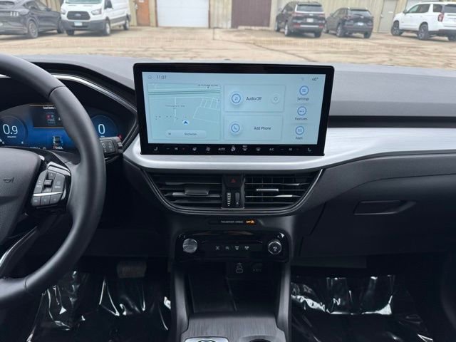 Certified 2025 Ford Escape Platinum AWD/4WD image 2