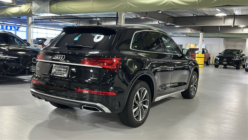 Used 2023 Audi Q5 2.0T Premium w/ Convenience Package AWD/4WD image 4
