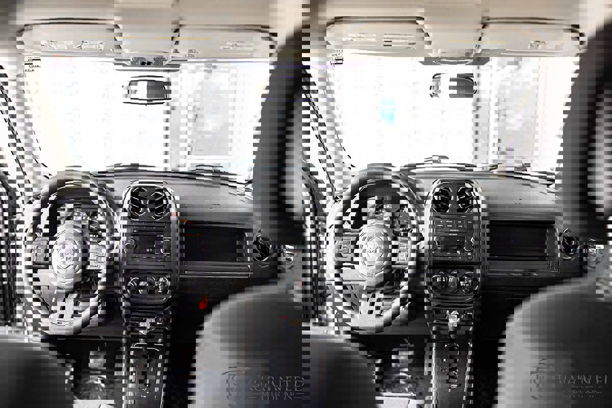 Used 2012 Jeep Patriot Sport FWD image 30