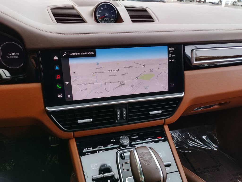 Used 2022 Porsche Cayenne S Platinum image 15