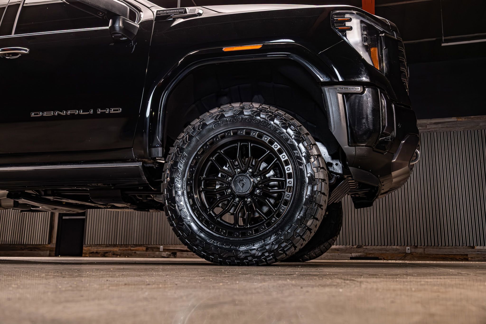 Used 2025 GMC Sierra 3500 Denali Ultimate image 14