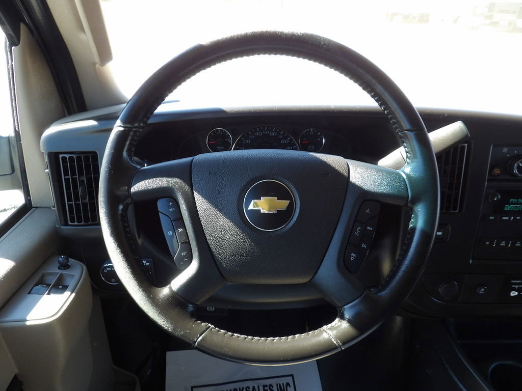 Used 2022 Chevrolet Express 3500 w/ Driver Convenience Package image 20