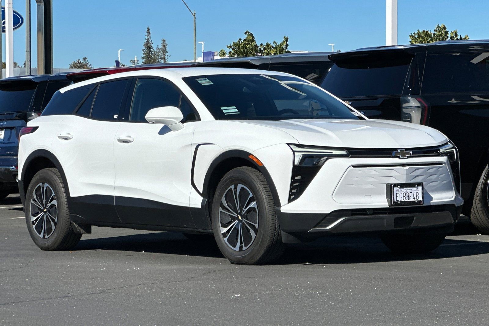 Used 2026 Chevrolet Blazer EV LT FWD image 2