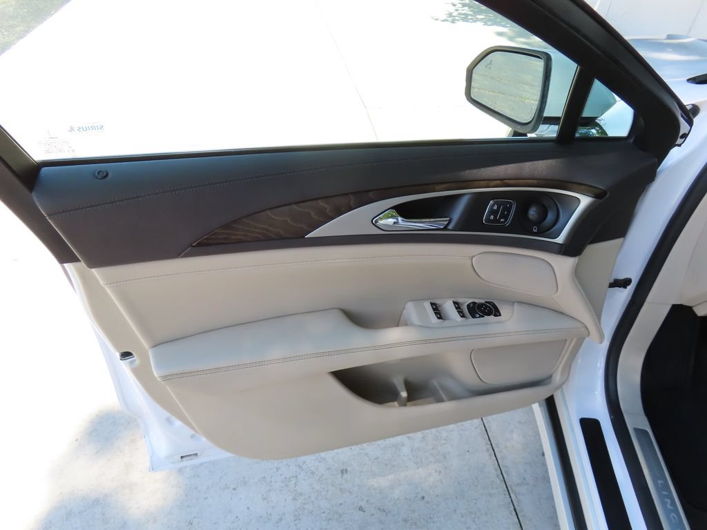 Used 2017 Lincoln MKZ Reserve w/ Climate Package FWD image 25