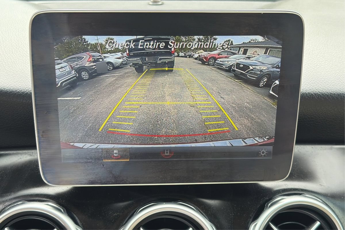 Used 2020 Mercedes-Benz GLA 250 w/ Convenience Package image 33