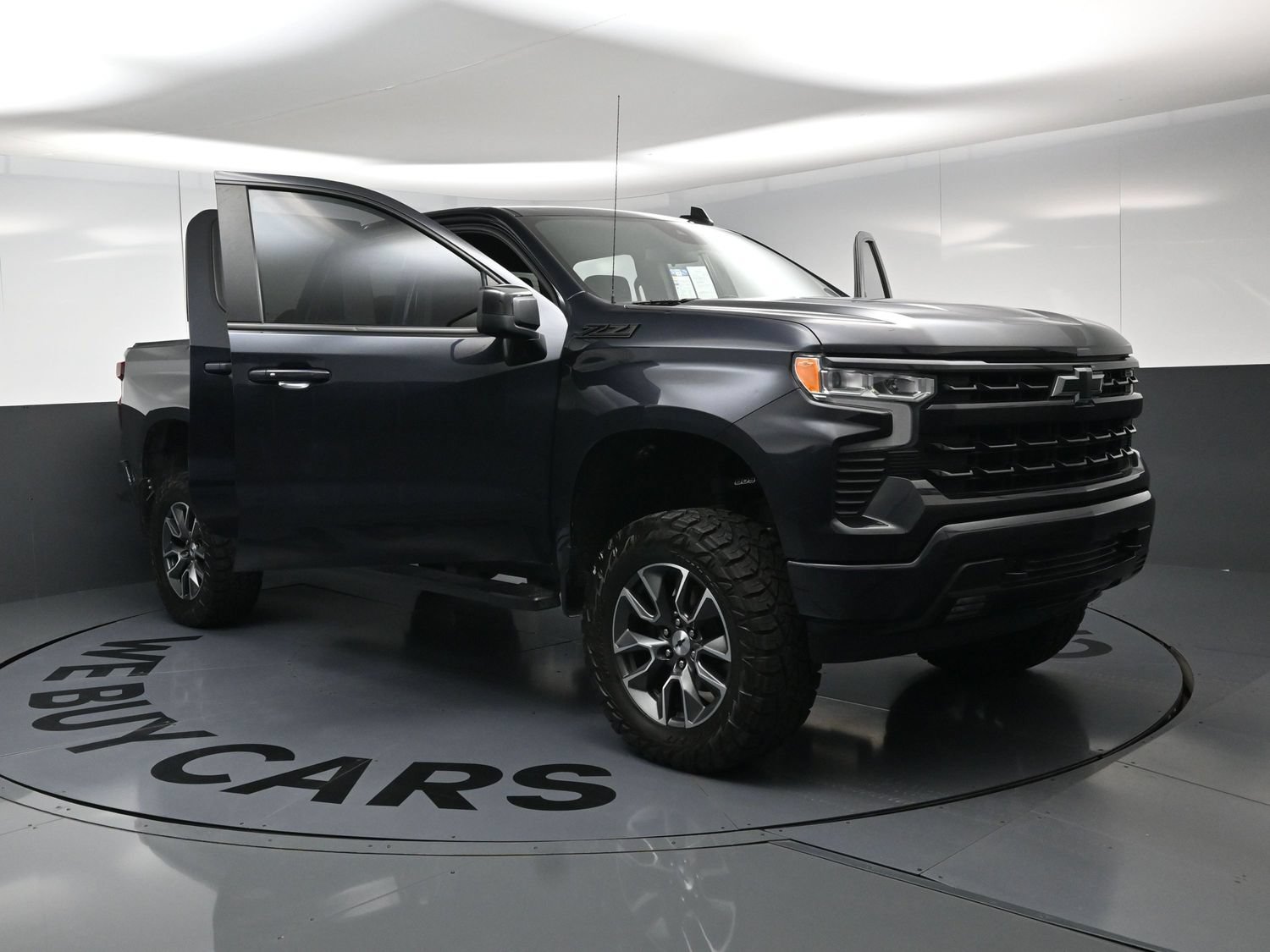 Used 2022 Chevrolet Silverado 1500 RST w/ Z71 Off-Road Package AWD/4WD image 26