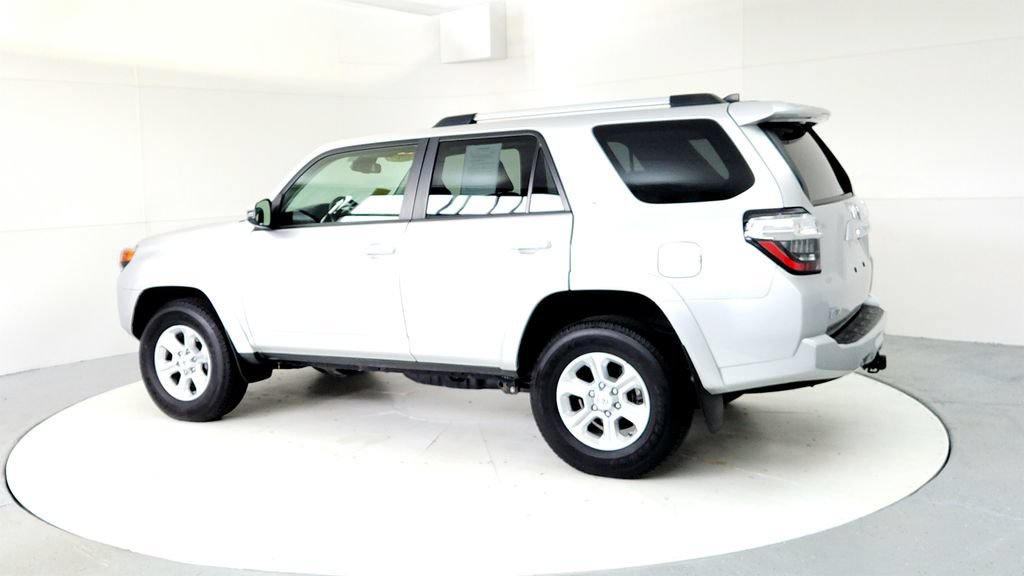 Certified 2023 Toyota 4Runner SR5 Premium w/ Moonroof Package AWD/4WD image 4
