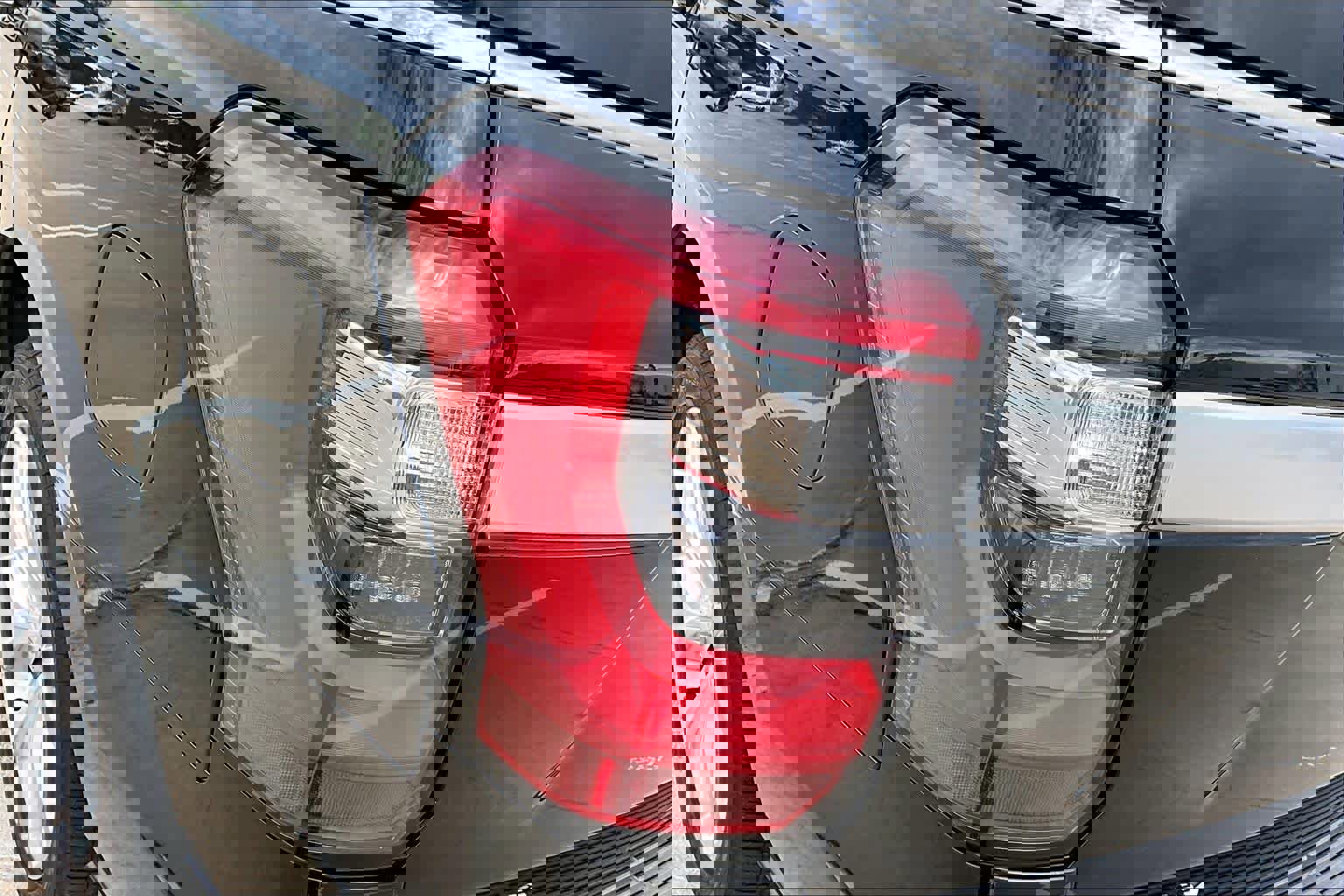 Used 2019 Ford Expedition Platinum image 28