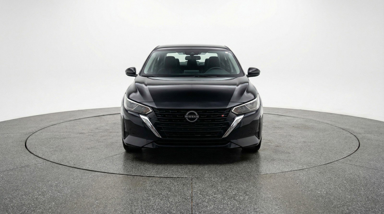 Used 2025 Nissan Sentra SV image 2