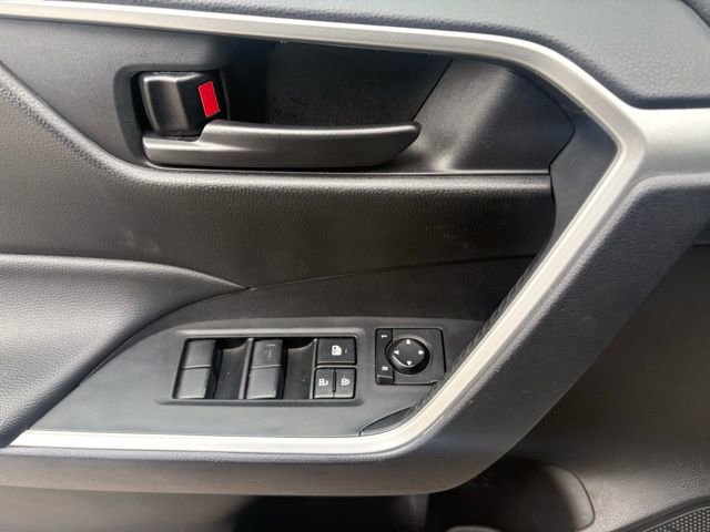 Used 2024 Toyota RAV4 LE AWD/4WD image 13