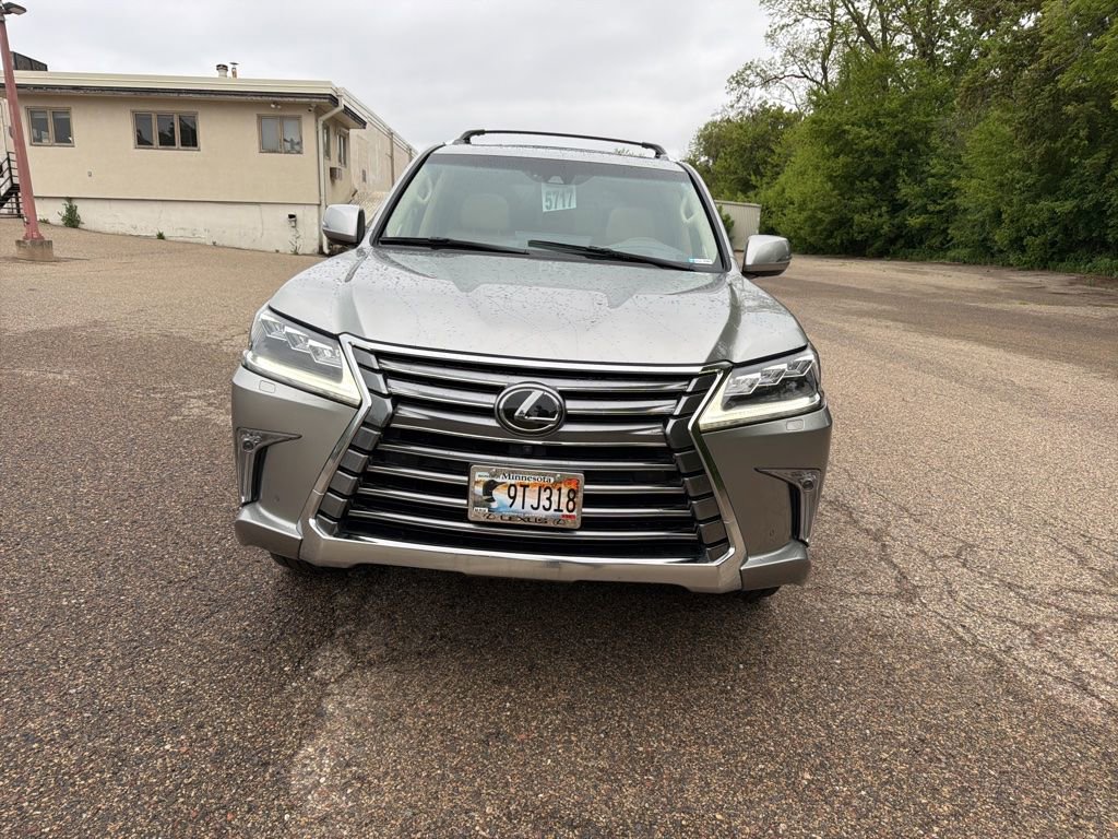 Used 2021 Lexus LX 570 4WD w/ Luxury Package image 9