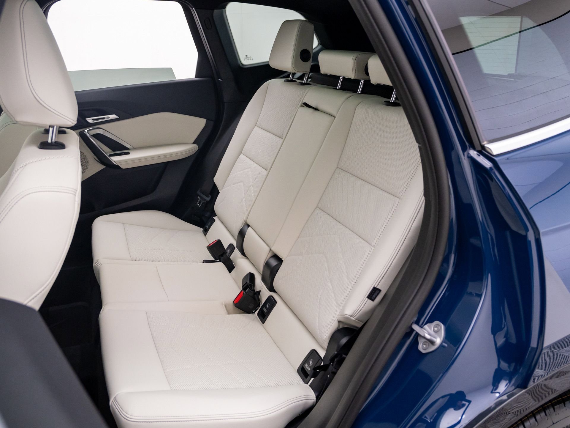 New 2026 BMW X1 xDrive28i AWD/4WD image 18