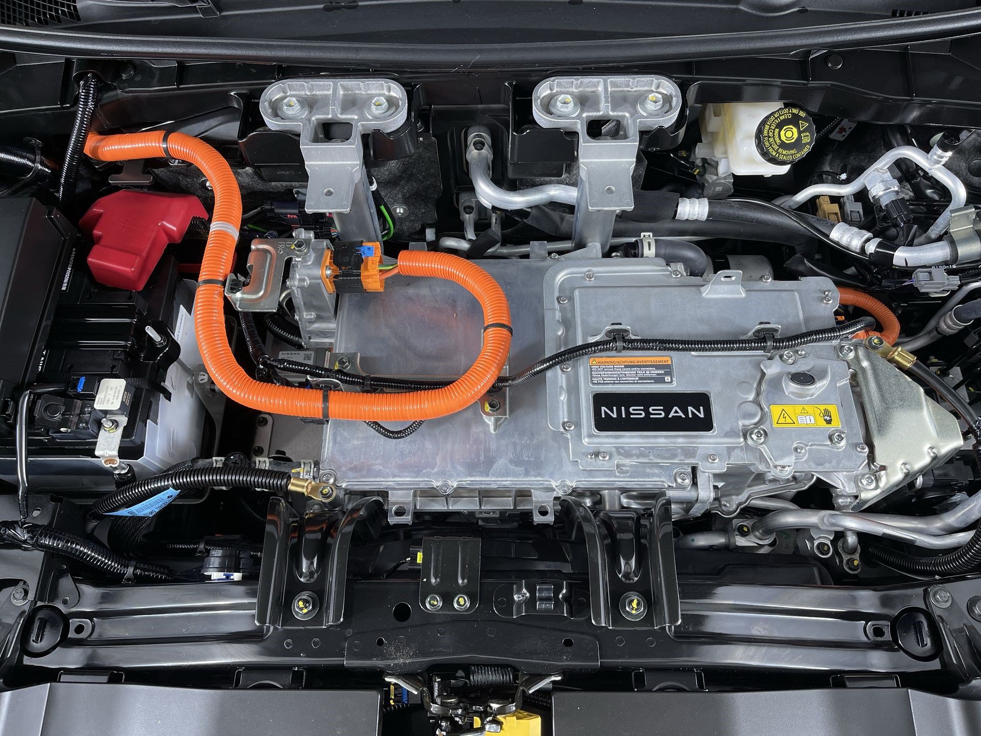 Certified 2024 Nissan Ariya AWD image 28