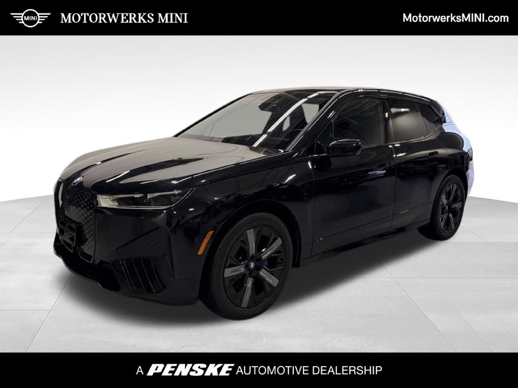 Used 2024 BMW iX xDrive50 AWD/4WD image 1