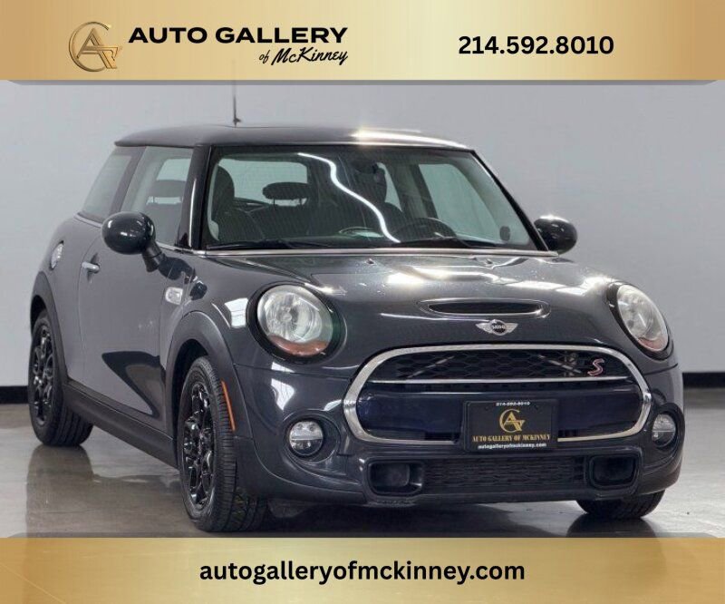 Used 2015 MINI Cooper S image 1