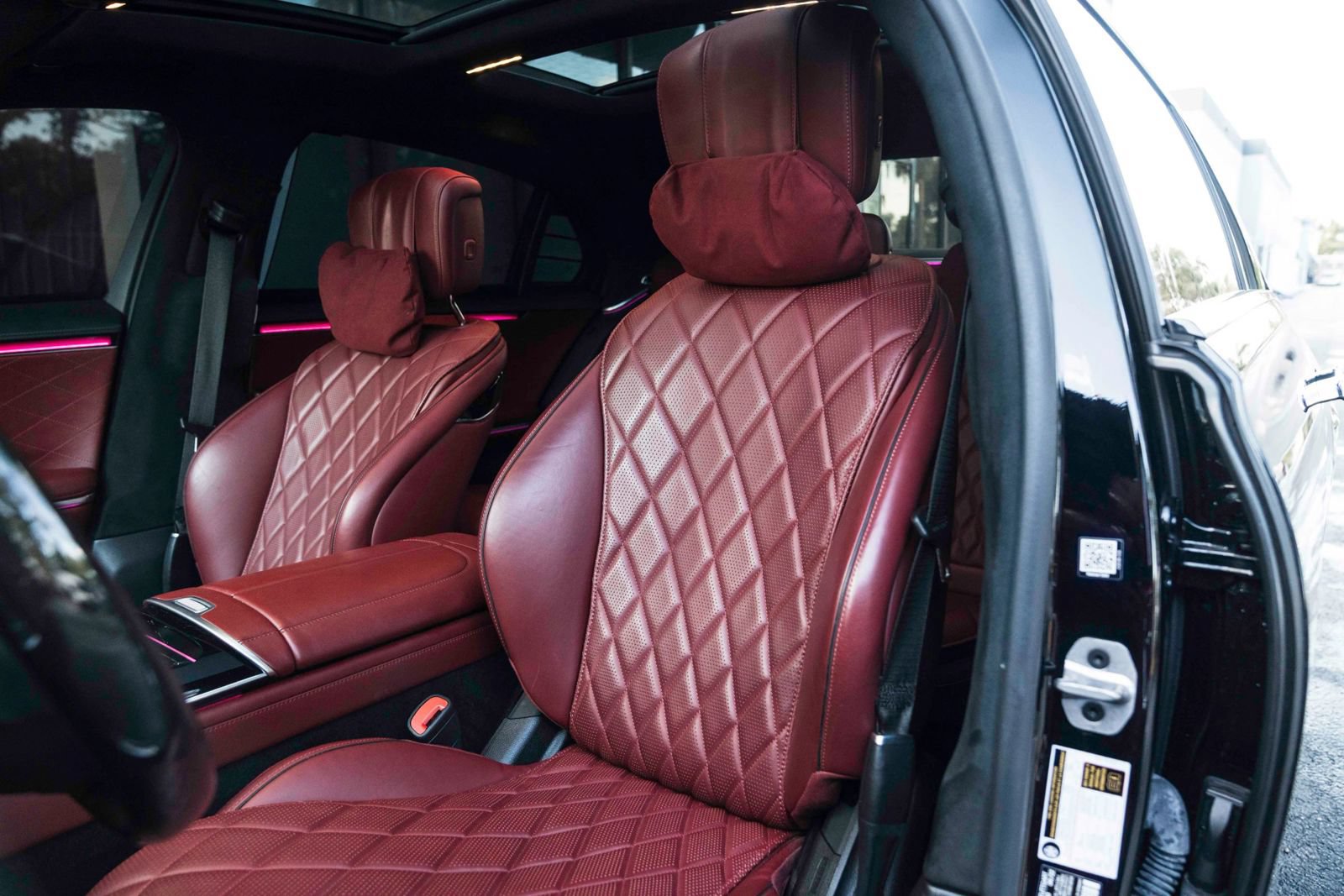 Used 2023 Mercedes-Benz S 500 4MATIC image 29