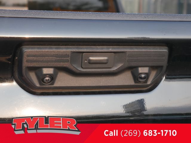 Used 2024 Chevrolet Silverado 2500 High Country w/ High Country Premium Package AWD/4WD image 18