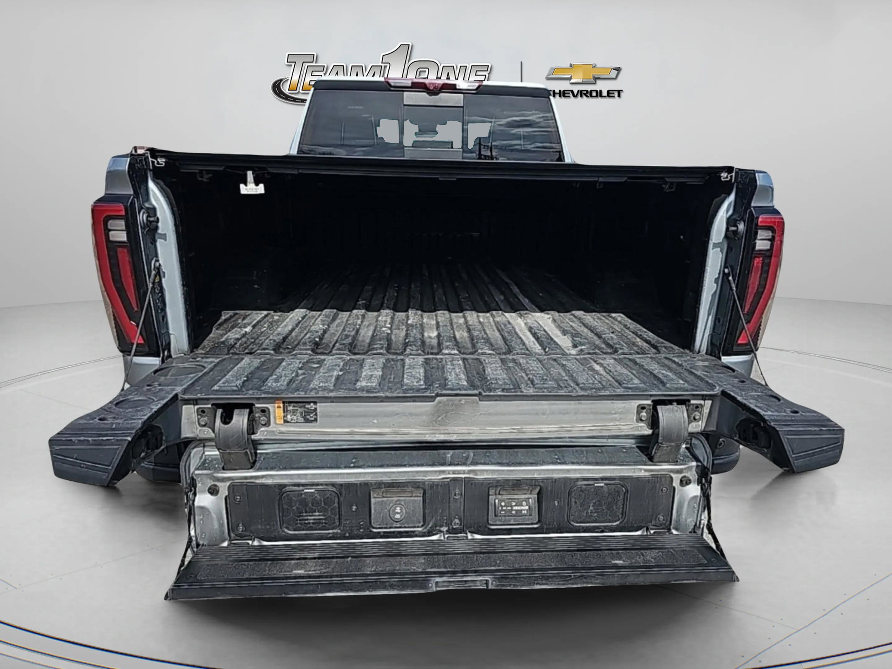 Used 2024 GMC Sierra 2500 AT4X w/ AT4X AEV Edition image 30