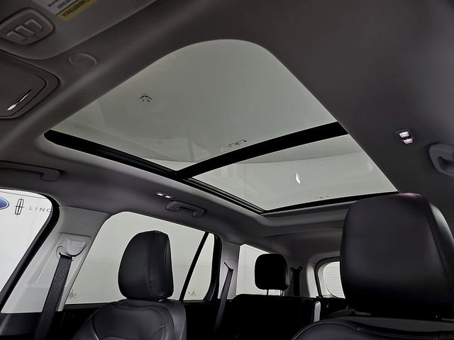 Certified 2026 Lincoln Aviator 2WD w/ Jet Appearance Package image 18