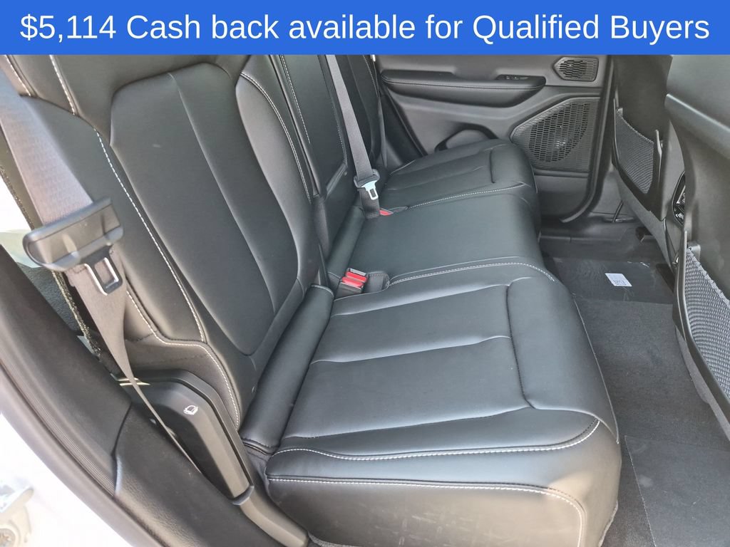 New 2026 Jeep Grand Cherokee Limited w/ Limited Altitude Package AWD/4WD image 26