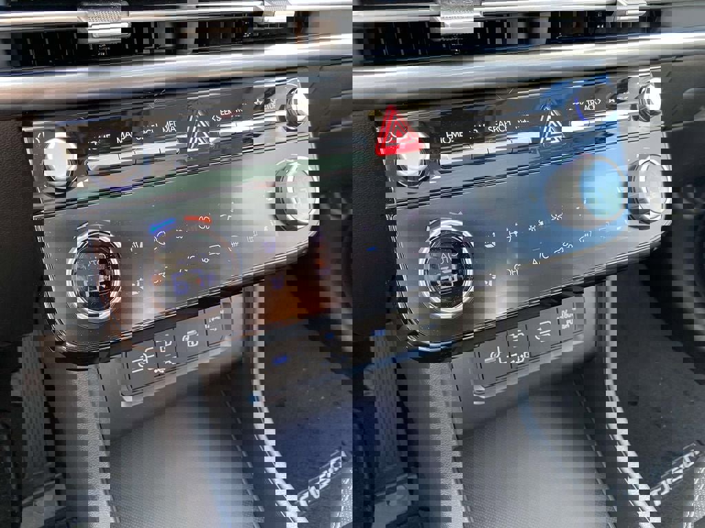 New 2026 Hyundai Tucson Limited image 15