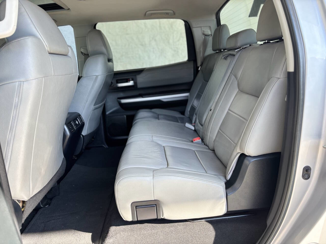 Used 2016 Toyota Tundra Limited w/ Limited Premium Package image 20