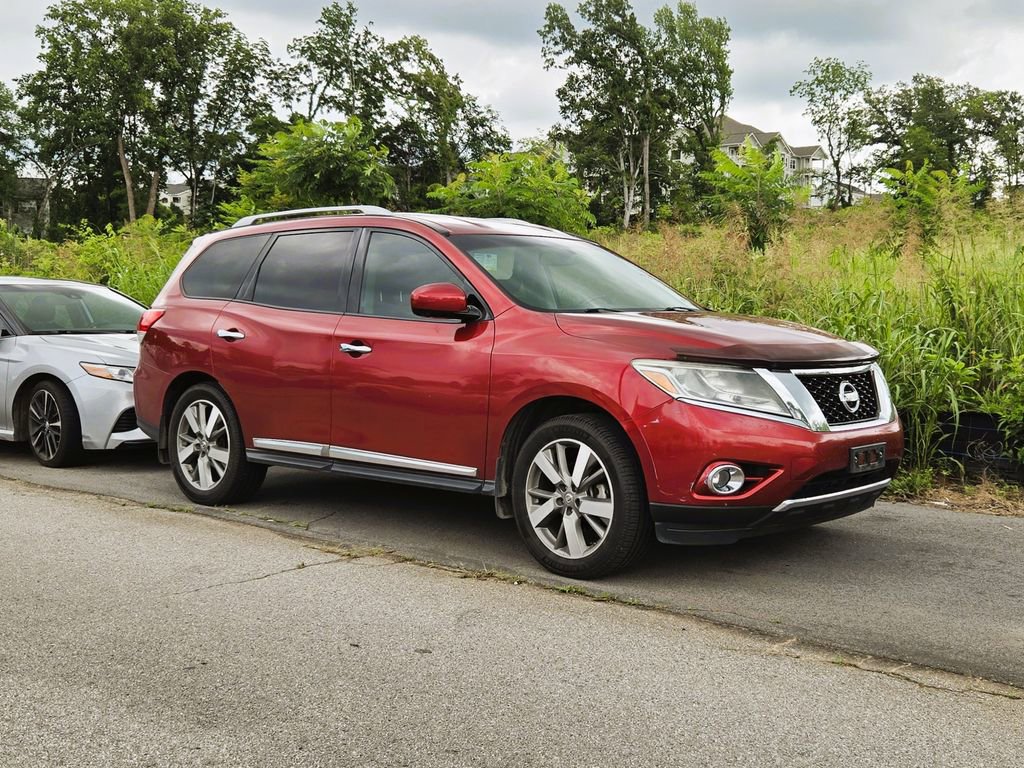 Used 2013 Nissan Pathfinder Platinum FWD image 1