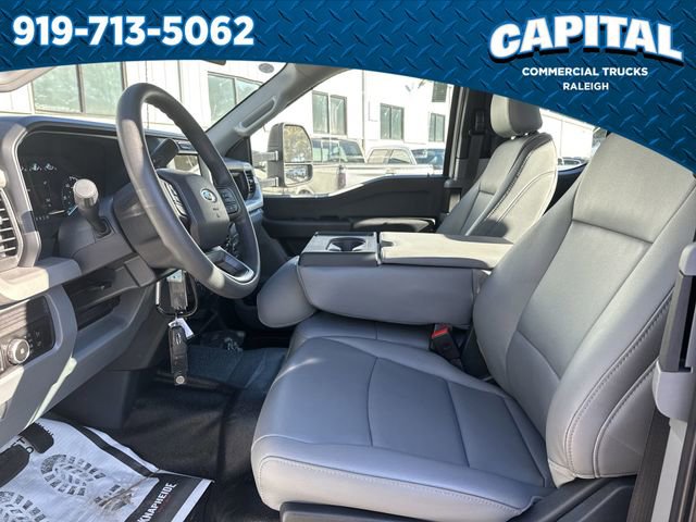 New 2026 Ford F250 XL w/ XL Chrome Package image 18