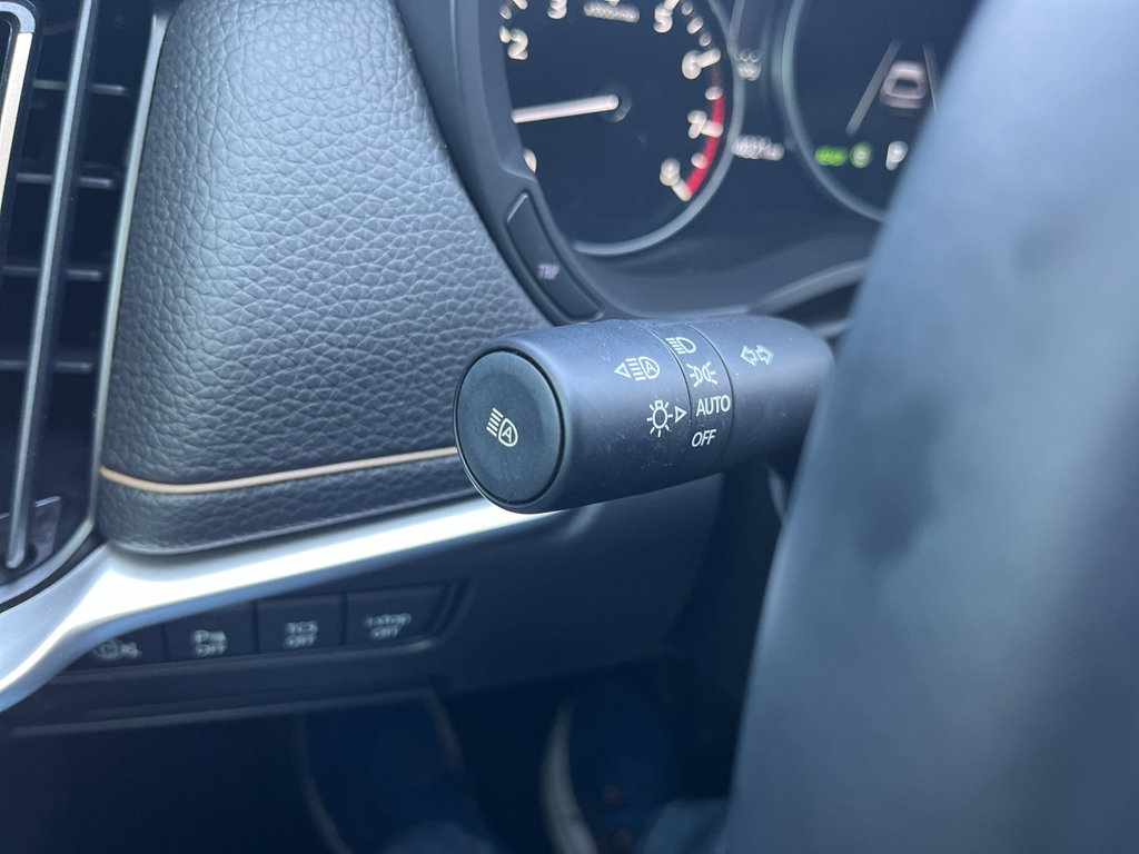 Certified 2025 MAZDA CX-70 3.3 Turbo w/ Preferred Package image 14