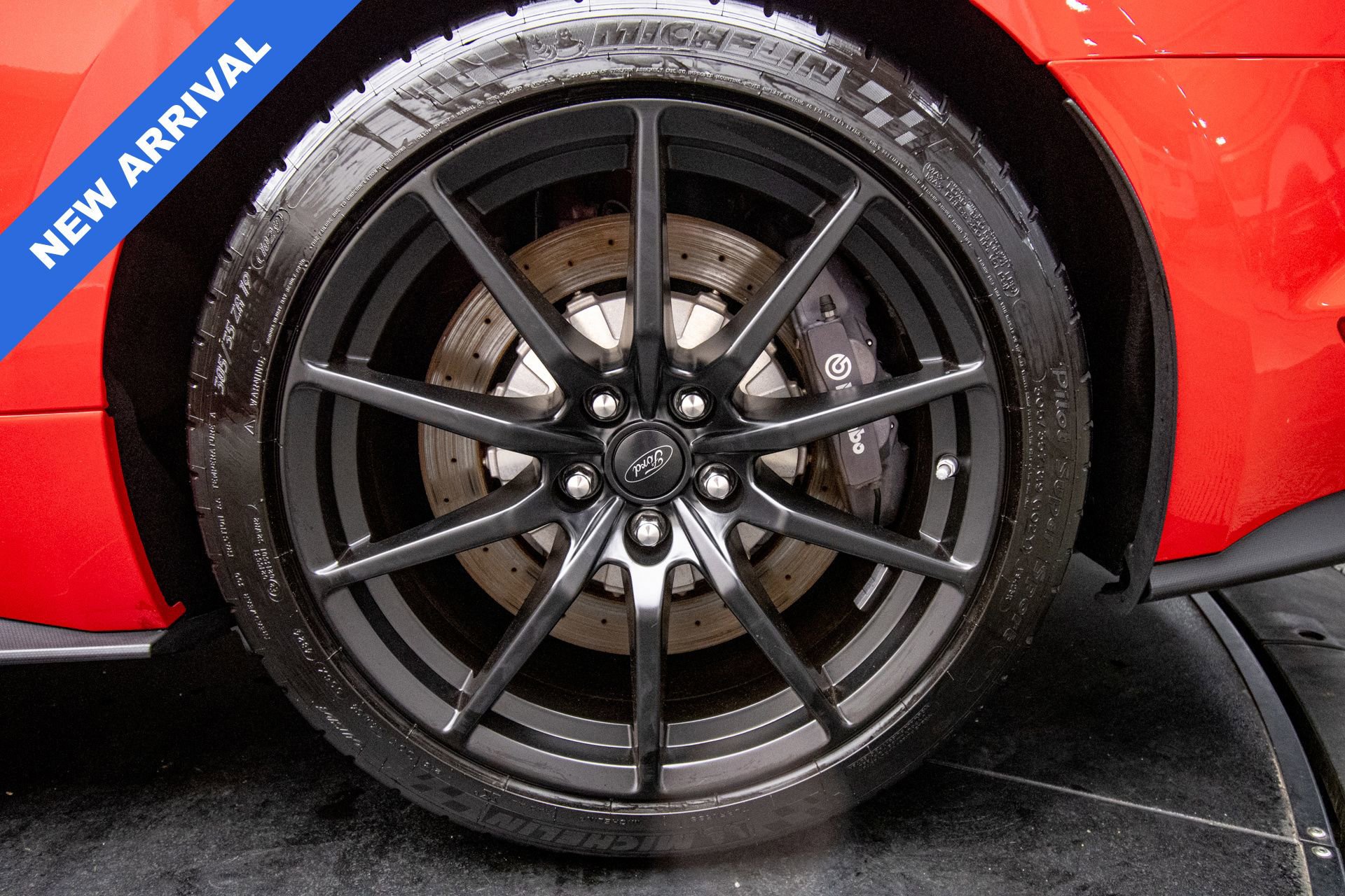 Used 2016 Ford Mustang Shelby GT350 w/ Technology Package image 27