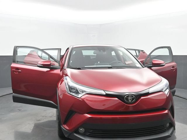 Used 2018 Toyota C-HR XLE FWD image 50