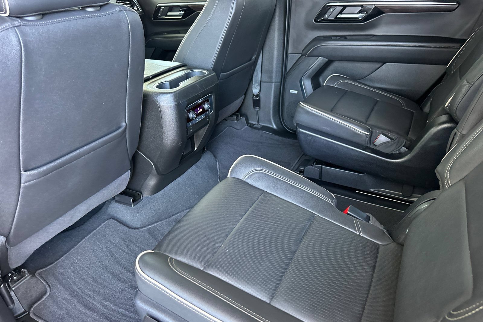 Certified 2025 Chevrolet Tahoe Premier AWD/4WD image 14