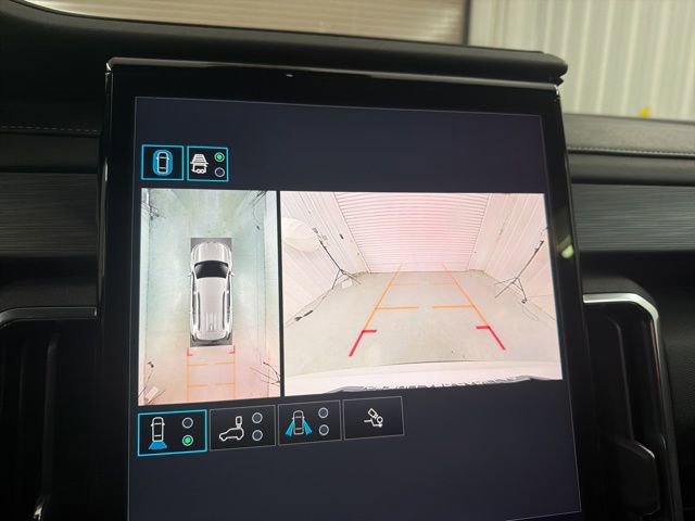 Used 2025 GMC Acadia Elevation image 29