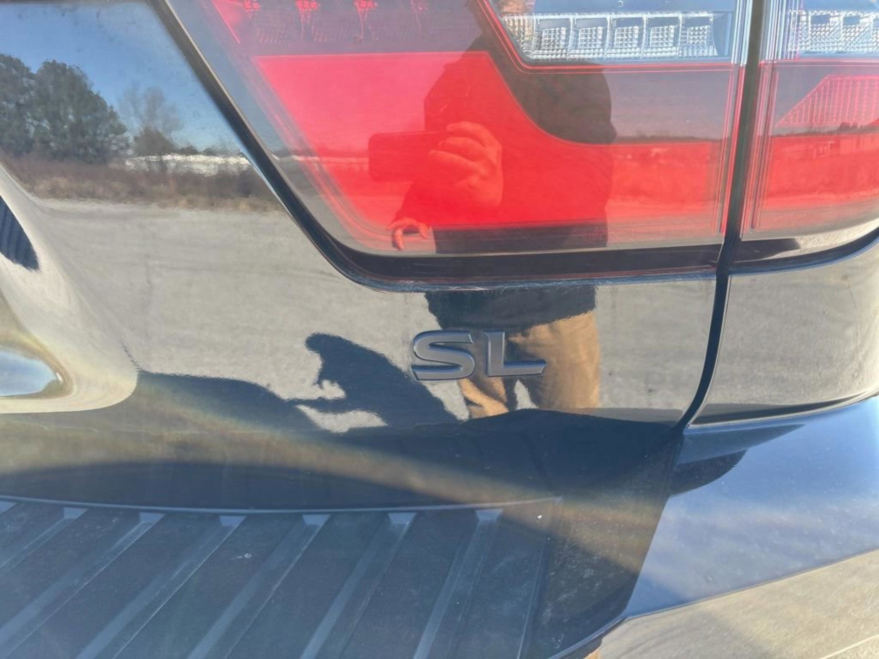 Used 2022 Nissan Armada SL w/ Midnight Edition Package image 33