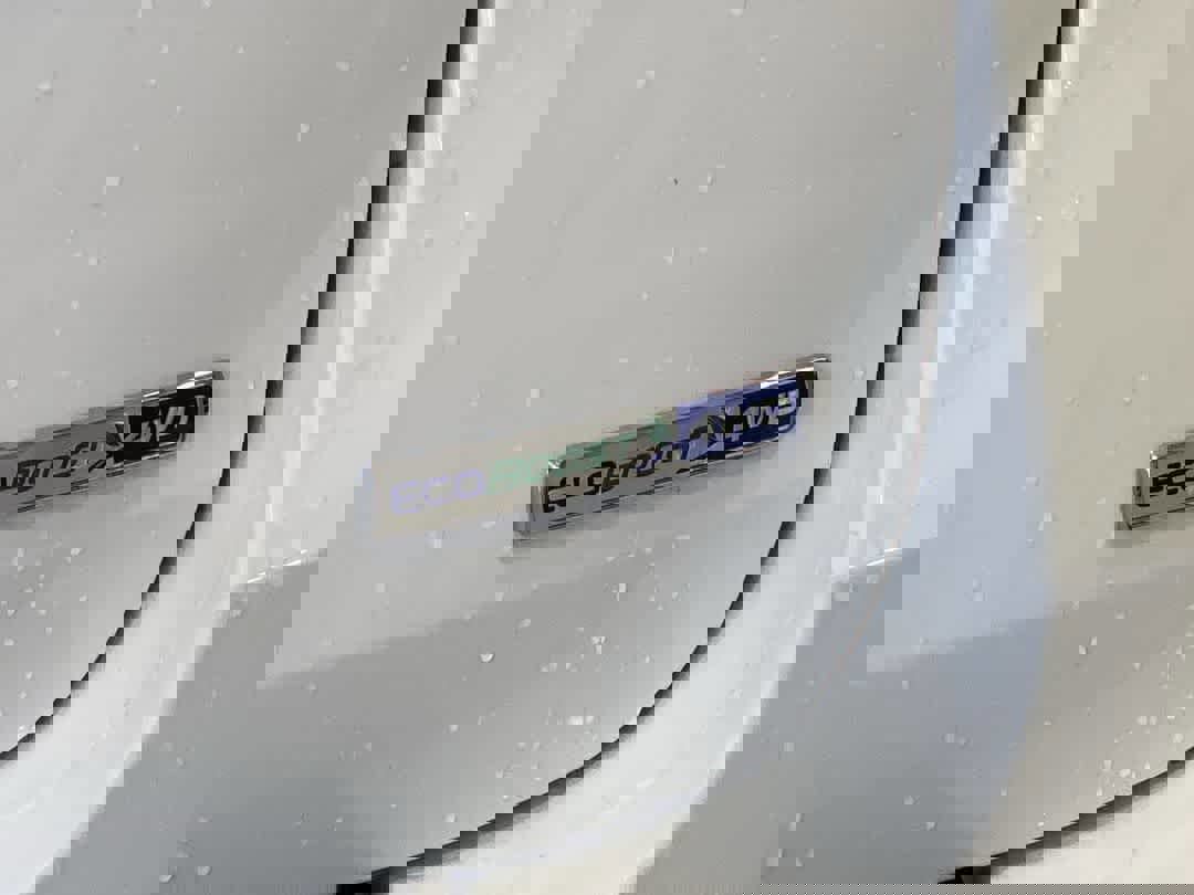 Used 2020 Ford Explorer XLT w/ Equipment Group 202A AWD/4WD image 12