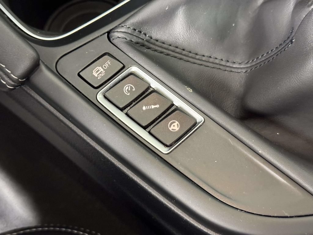 Used 2018 BMW M4 Coupe RWD image 29