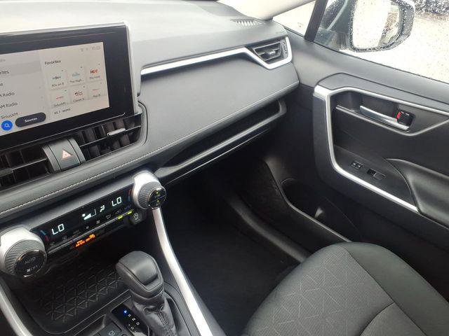 Certified 2025 Toyota RAV4 XLE AWD/4WD image 13